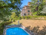 Case e ville in vendita di 1100 m² in Via Roma