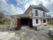 Case e ville in vendita di 110 m² in Località Pisciarello, 7