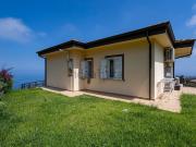 Case e ville in vendita di 110 m² in Via Calate