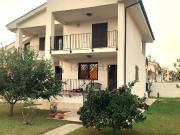 Case e ville in vendita di 110 m² in Via Calvignano