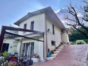 Case e ville in vendita di 110 m² in Via delle Dame Nord