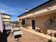 Case e ville in vendita di 110 m² in Via Frisa