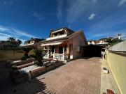 Case e ville in vendita di 110 m² in Via Parma, 8