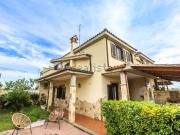 Case e ville in vendita di 114 m² in Via dei Gelsomini