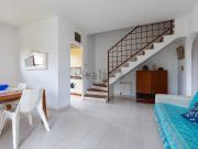 Case e ville in vendita di 115 m² in Via delle Mimose