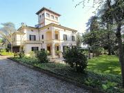 Case e ville in vendita di 1160 m² in Via Felicione, 9