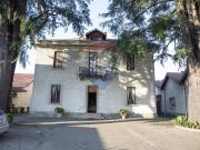 Case e ville in vendita di 1200 m²