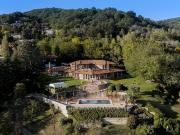 Case e ville in vendita di 1200 m²