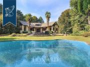 Case e ville in vendita di 1200 m²