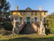 Case e ville in vendita di 1200 m² in Via Antonio Pironi, 6