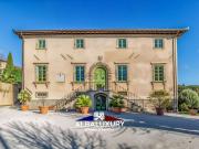 Case e ville in vendita di 1200 m² in Via Della...