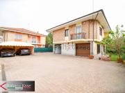 Case e ville in vendita di 120 m² in Corso Torino