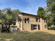 Case e ville in vendita di 120 m² in Traversa Loc....