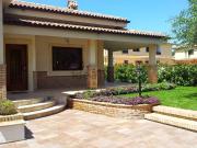 Case e ville in vendita di 120 m² in Via Aurora