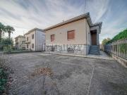 Case e ville in vendita di 120 m² in Via Dante...