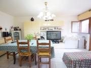 Case e ville in vendita di 120 m² in Via Felice Cavallotti