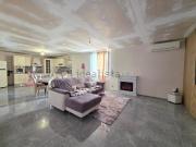 Case e ville in vendita di 120 m² in Viale degli Ulivi, 124