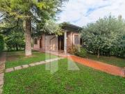 Case e ville in vendita di 122 m²