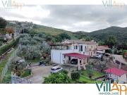 Case e ville in vendita di 122 m² in Via Molelle, 55