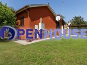 Case e ville in vendita di 123 m² in Via Sperlonga, 18