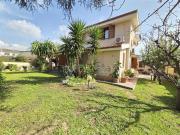 Case e ville in vendita di 125 m² in Via Luigi Savignoni