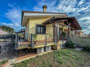 Case e ville in vendita di 125 m² in Via Rodolfo Renier