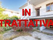 Case e ville in vendita di 126 m² in Via Francesco...