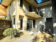 Case e ville in vendita di 127 m² in Via Capomulini, 11