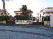 Case e ville in vendita di 127 m² in Viale Stella Marina, 35