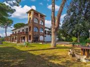 Case e ville in vendita di 1300 m²