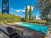 Case e ville in vendita di 1301 m²