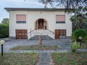 Case e ville in vendita di 130 m² in Via di Montenero, 200