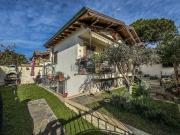 Case e ville in vendita di 130 m² in Via Besozzo