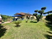 Case e ville in vendita di 130 m² in Via Col Vento