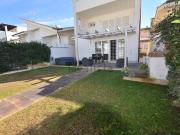 Case e ville in vendita di 130 m² in Via Giulianova, 67