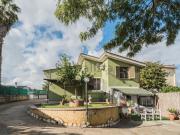 Case e ville in vendita di 130 m² in Via michele rosi, 260