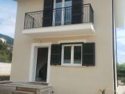 Case e ville in vendita di 130 m² in Via Paliano