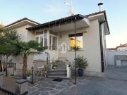 Case e ville in vendita di 130 m² in Via Palladio, 1