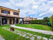 Case e ville in vendita di 130 m² in Viale di Castel San...
