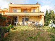 Case e ville in vendita di 133 m² in Via Vincenzo Irolli