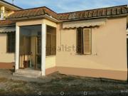 Case e ville in vendita di 134 m² in Strada Foce Verde, 345