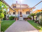 Case e ville in vendita di 135 m² in Via Arizona, 4