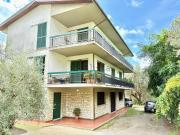 Case e ville in vendita di 135 m² in Via Curtense