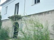 Case e ville in vendita di 135 m² in Via di Grotte Maria, 49