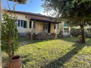 Case e ville in vendita di 135 m² in Via Firenze, 81