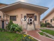 Case e ville in vendita di 135 m² in Via Franco Alfano, 58