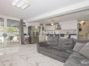 Case e ville in vendita di 138 m² in Via Arturo Malagoli