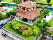 Case e ville in vendita di 138 m² in Via Deserto, 35