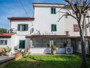 Case e ville in vendita di 139 m² in Via Ugo Rindi, 43