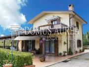 Case e ville in vendita di 140 m² in Contrada Calvi